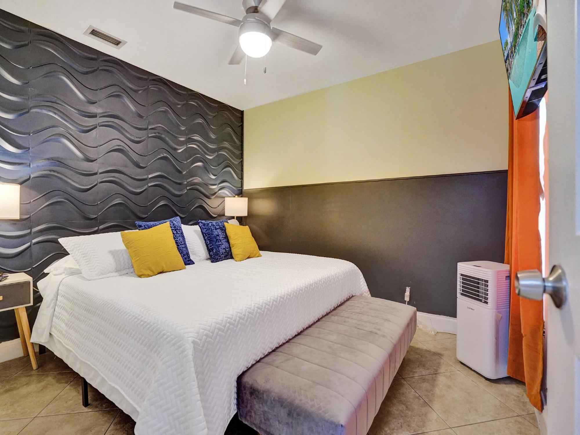 Large Gay Men'S 1 Bedroom W Gameroom Heated Pool Clothing Optional Oakland Park Exterior foto